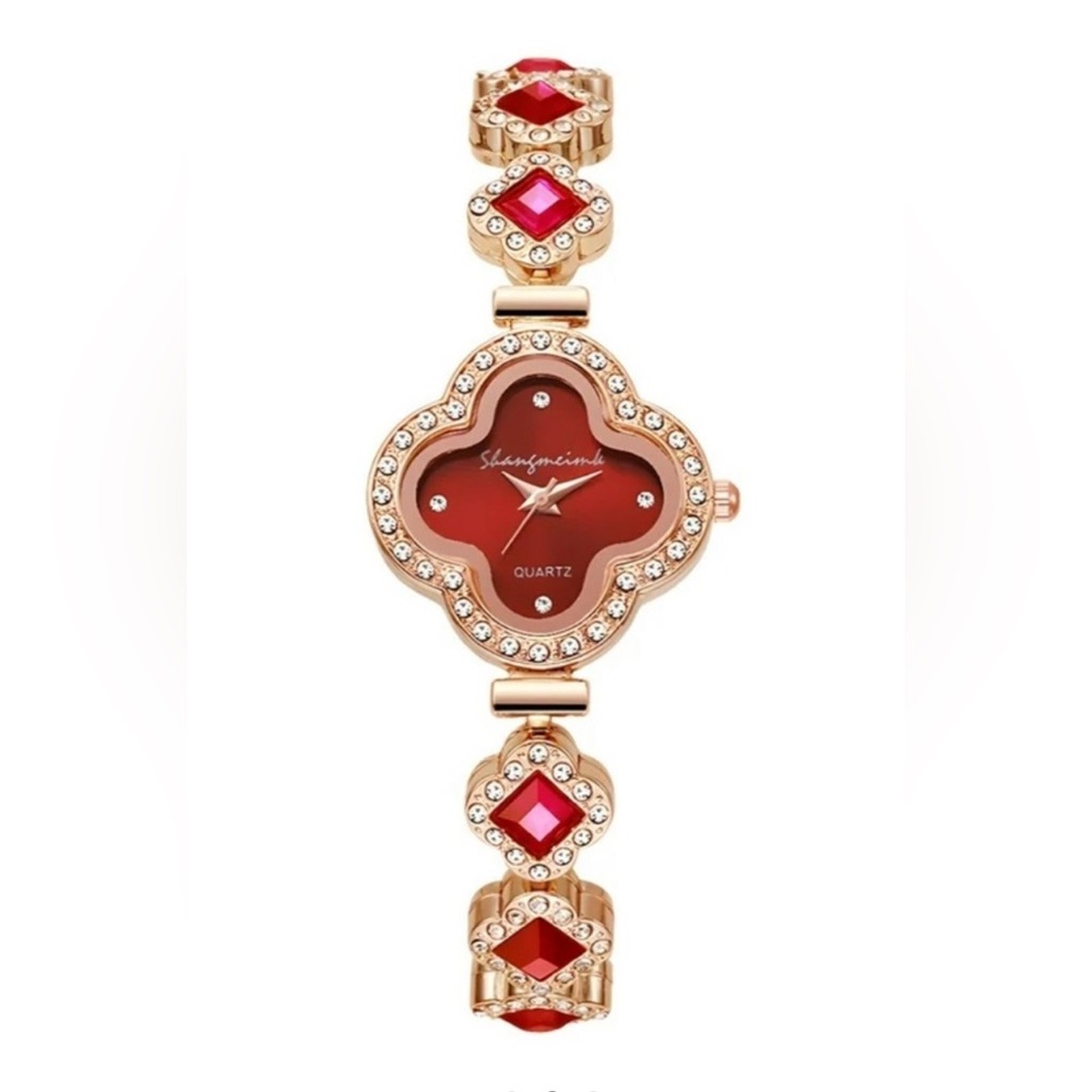 Elegant Multi-Color Women's Clover Bracelet Watch Pick One - Picture 3 of 3